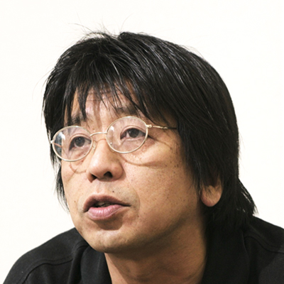 森達也